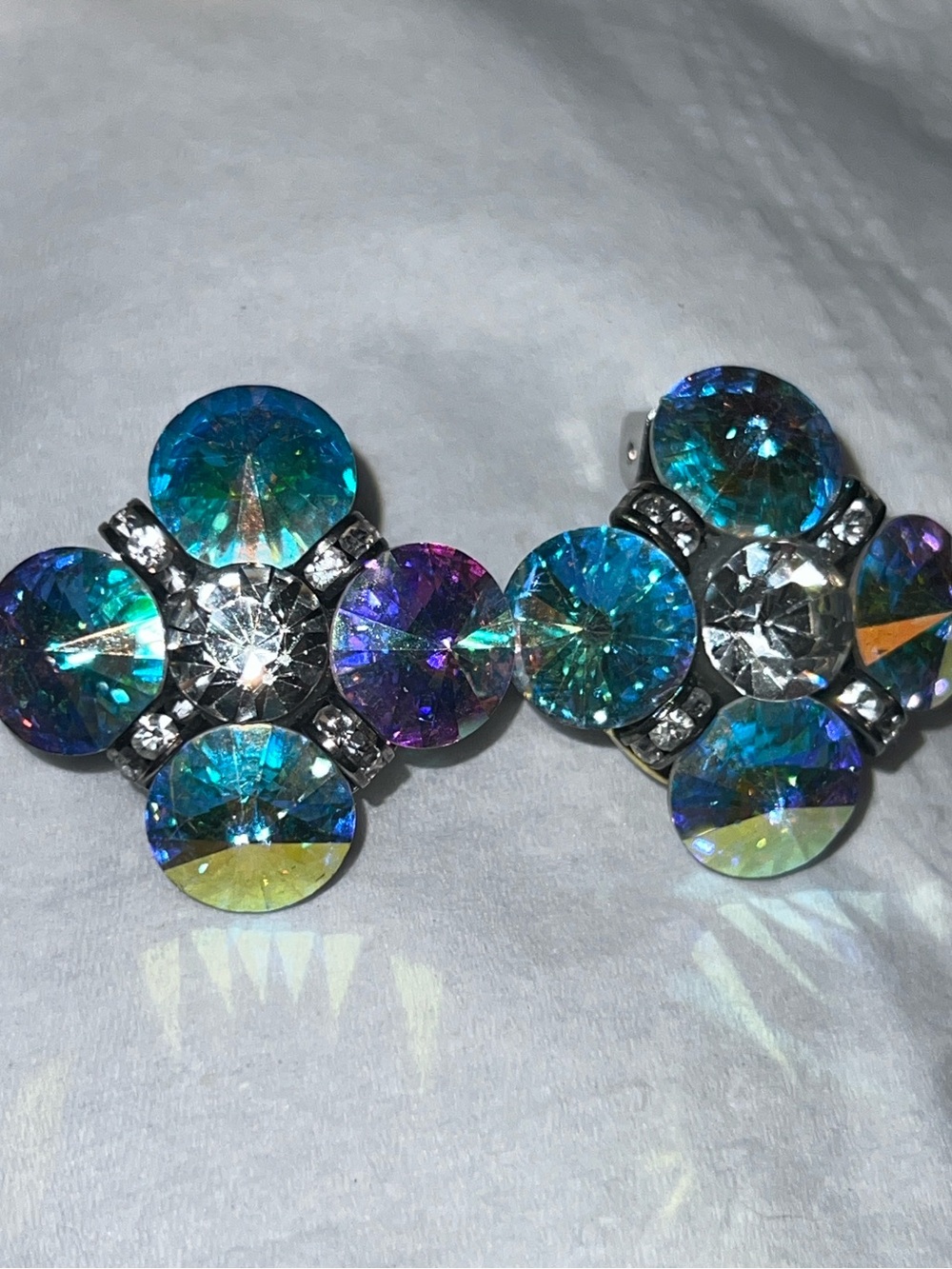 1960’s Vintage Iridescent Crystal Flower Clip-On Earrings - Blue Multi